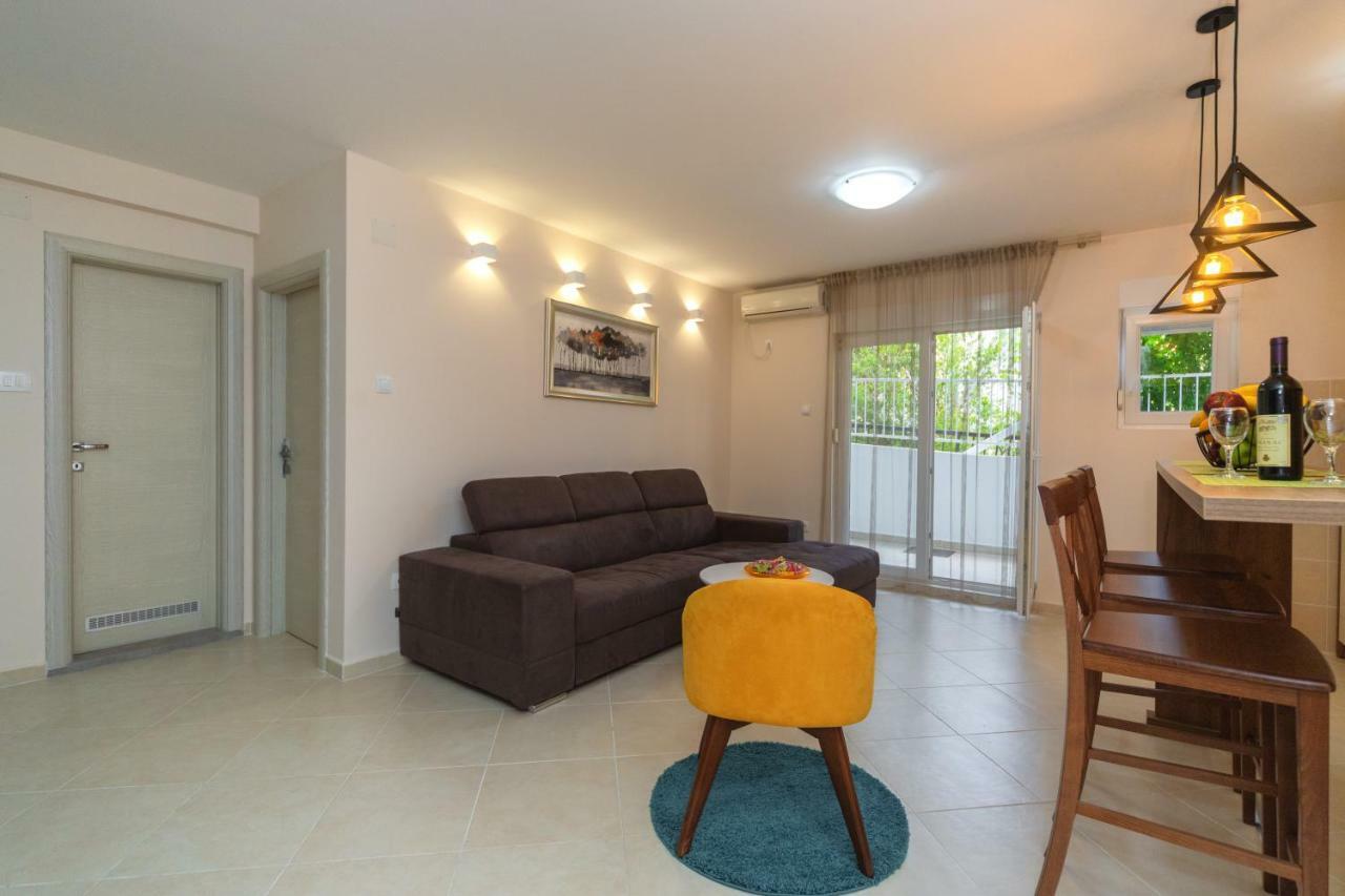 Apartmani Tref Petrovac Zewnętrze zdjęcie